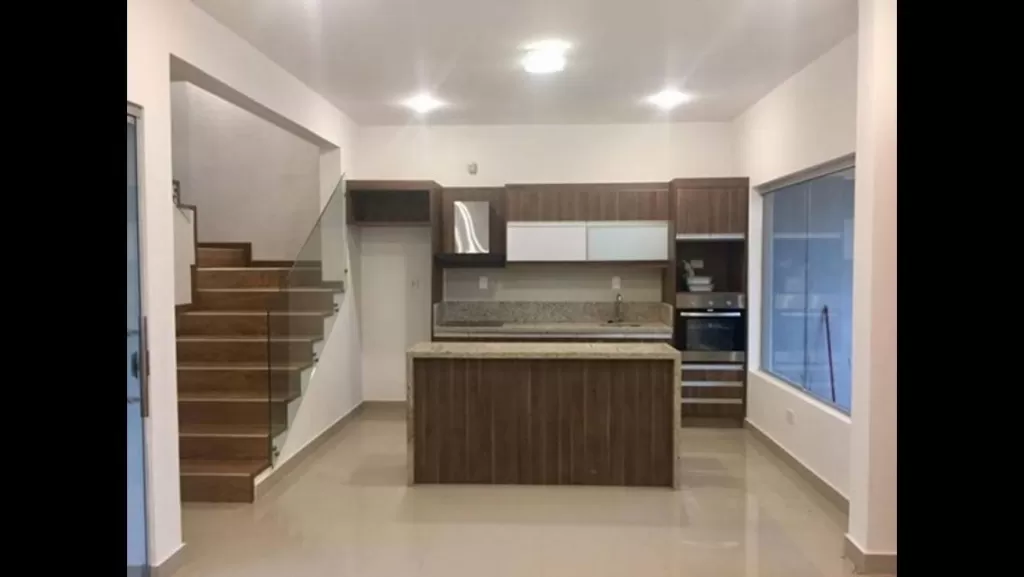 VENDO TRIPLEX EN LUQUE — foto 2