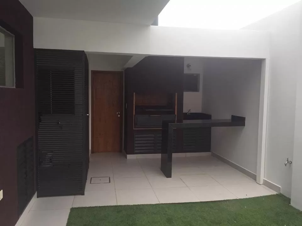 VENDO VIVIENDA EN CONDOMINIO CERRADO EN LAMBARE A EXTRENAR — foto 3