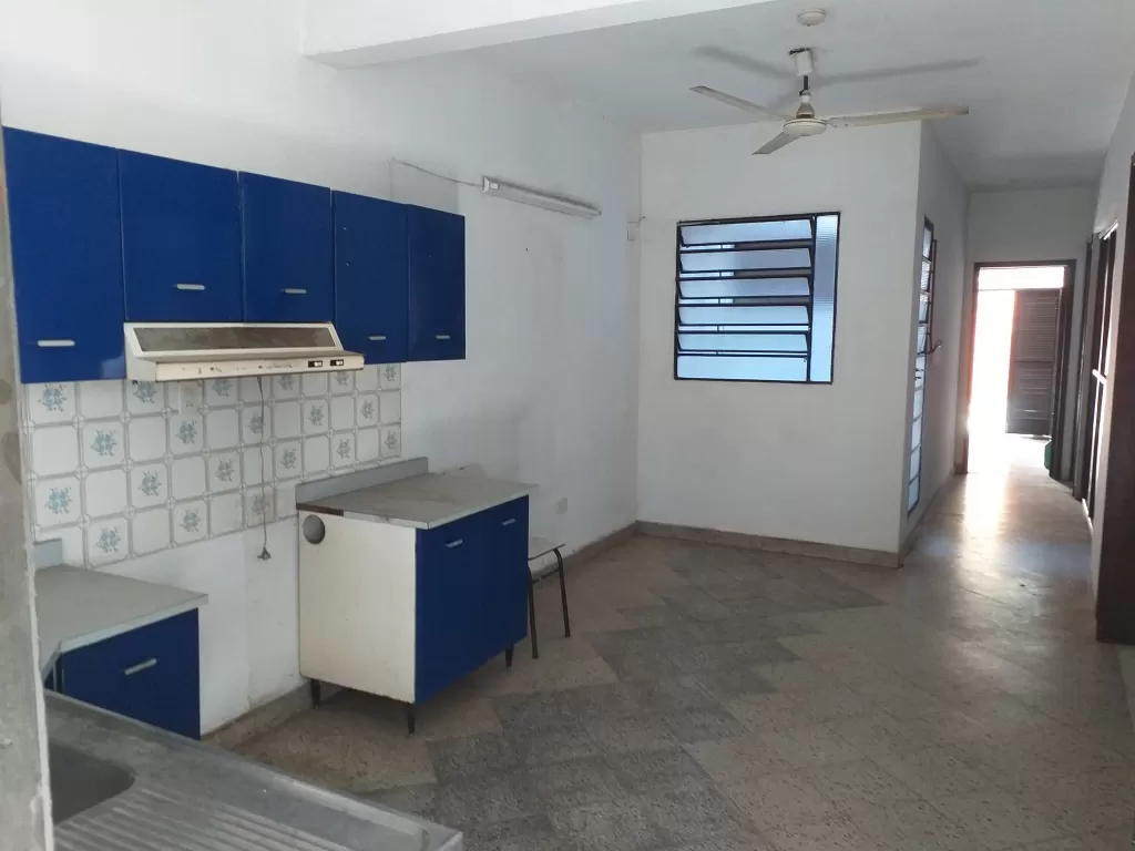 Venta de casa con salón en barrio Gral. Diaz — foto 2