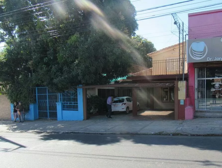 VENDO CASA SOBRE AV BRASILIA — foto 3