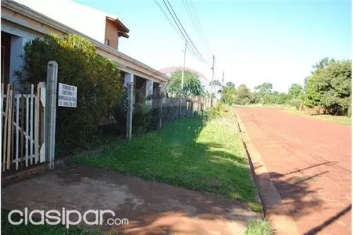 Vendo Terreno con Casa en Hohenau, Itapua, 2786m2 de terreno, salida en 2 calles. — foto 2