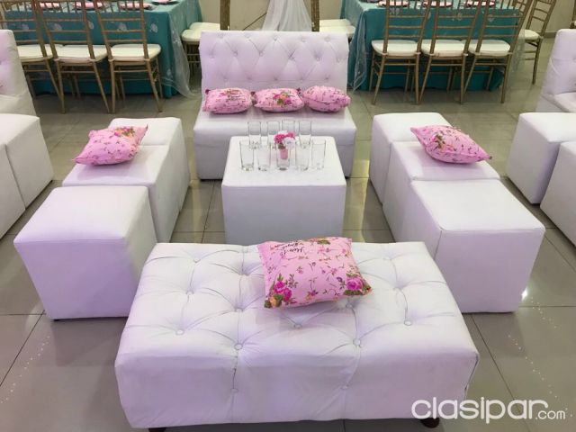 Taburete capitone rosa para eventos - Mesa Presidencial