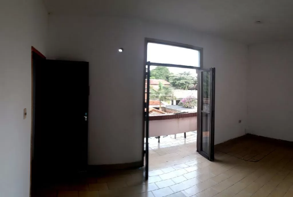 Alquilo departamento en barrio San Vicente — foto 2