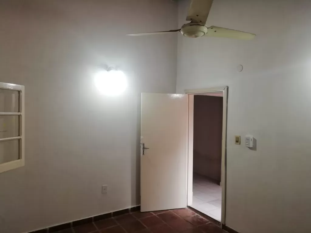 Terrés ALQUILA casa en barrio Sta. Librada — foto 3