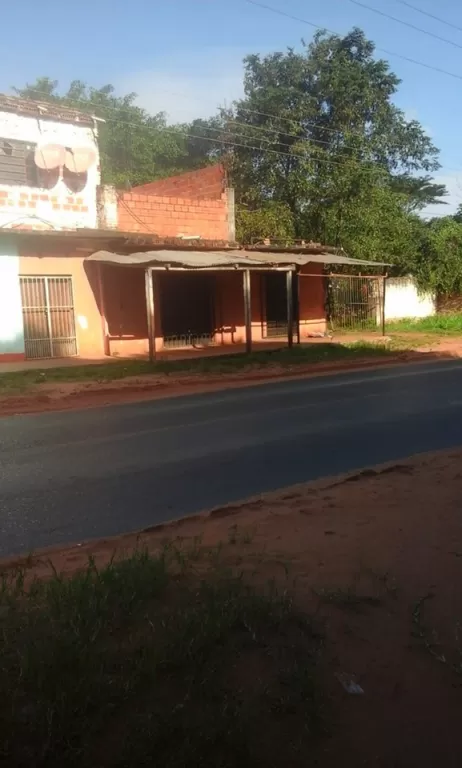 REMATO!!!! INMUEBLE DE 2 PISOS EN ESQUINA SOBRE AVENIDA — foto 2