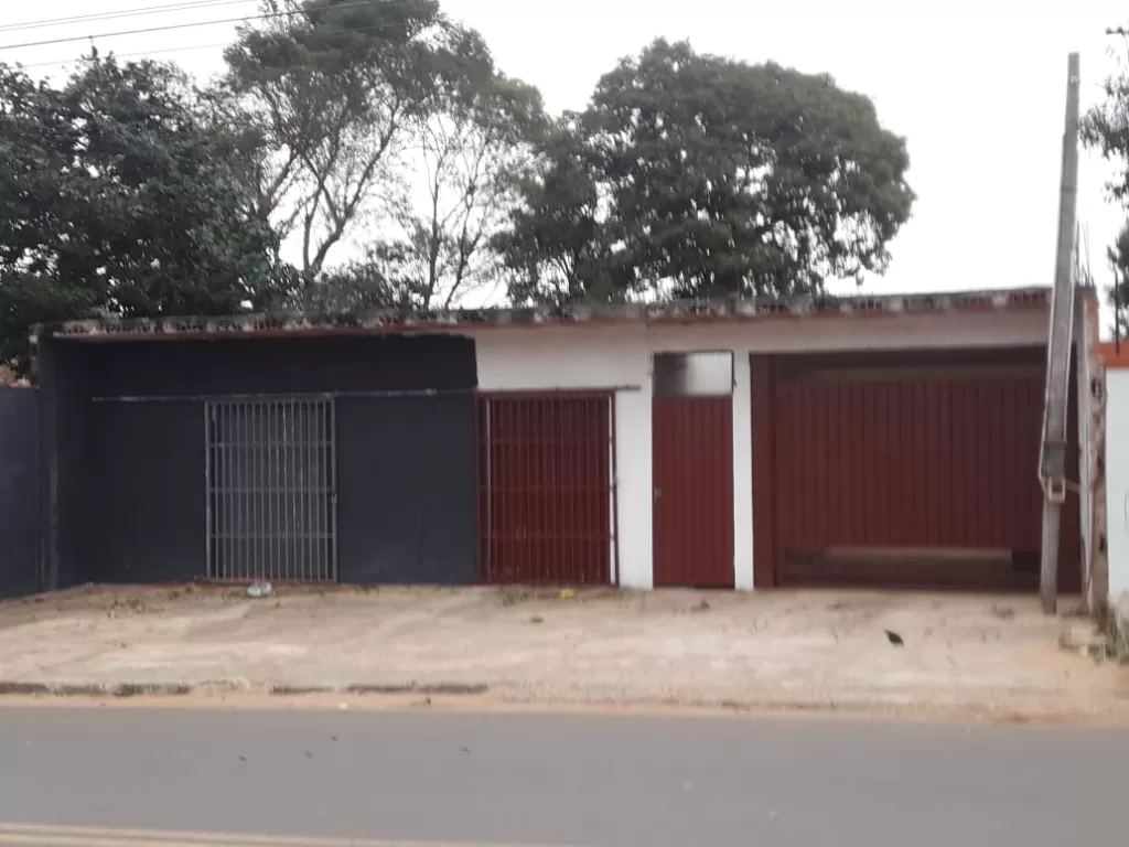 VENDO CASA EN MARIANO ROQUE ALONSO, PERFECTO PARA NEGOCIO — foto 3