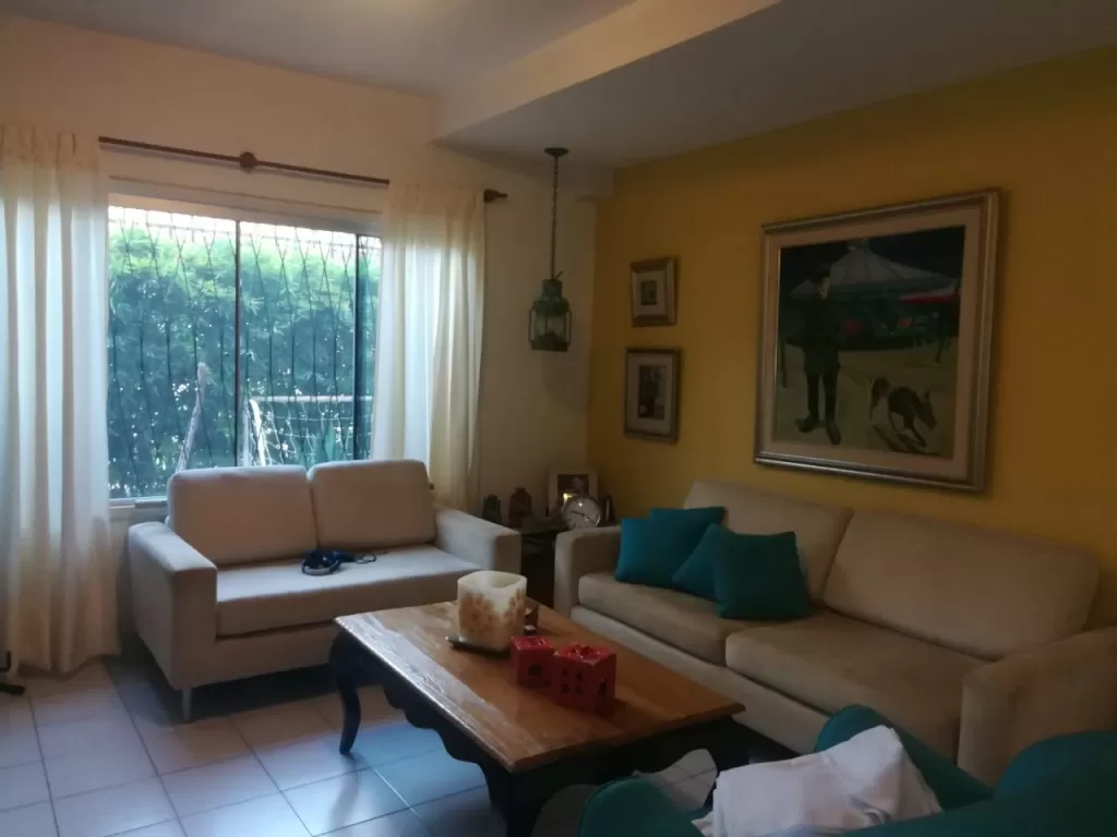 Vendo casa zona Casa Rica 2, a pasos de Molas Lopez — foto 2