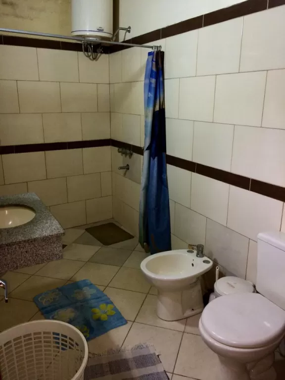 VENDO HERMOSA CASA EN LUQUE ZONA ÑU GUASU — foto 3