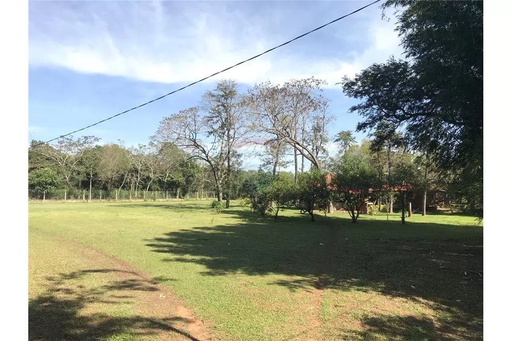 Terreno de 7 HAS con 3000 m2 - Luque Yukyry 1,500,000 USD — foto 2