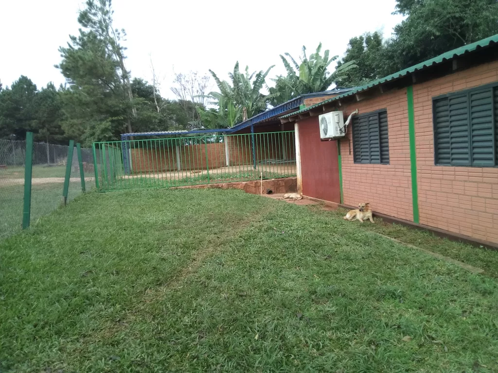 VENDO URGENTE CASA SOBRE RUTA 6 EN TRINIDAD ITAPUA — foto 3
