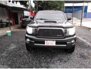 Toyota Tacoma TRD 4x4 chasis largo año 2006