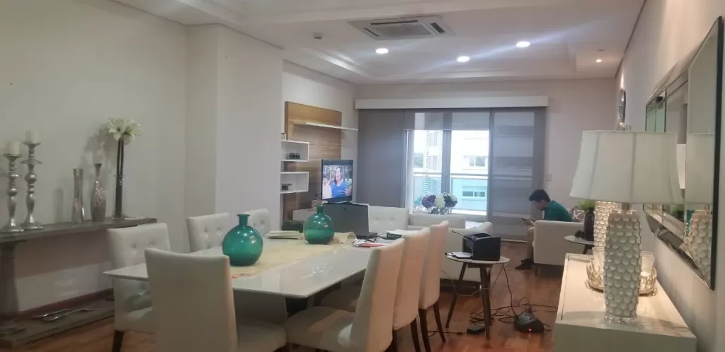 ALQUILO DEPARTAMENTO PREMIUM AMOBLADO, 3 DORMITORIOS + A. DE SERVICIO - ZONA PASEO GALERIA — foto 2