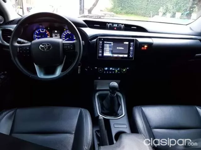 Toyota Hilux 2017 — foto 3