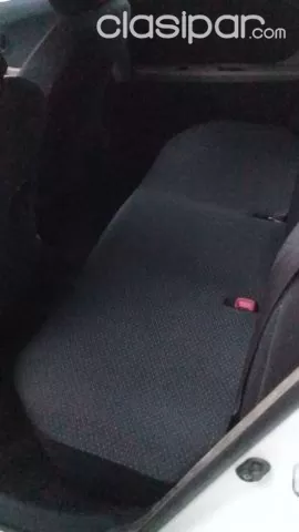 Toyota Vitz 2006 - foto 2
