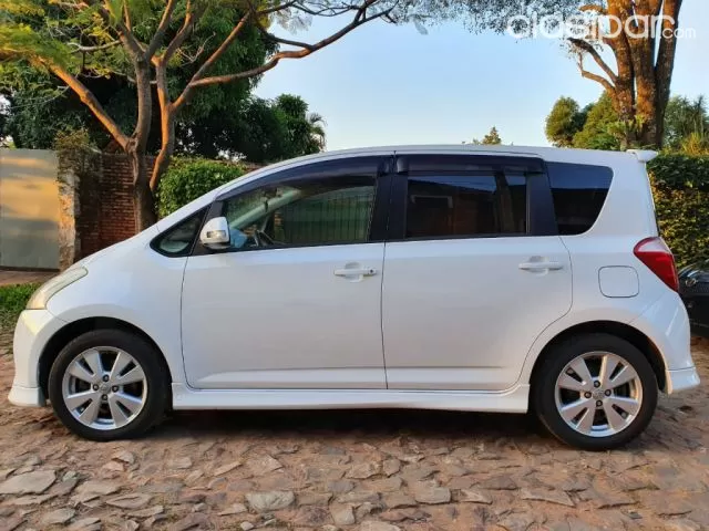 Toyota Ractis 2006 — foto 3