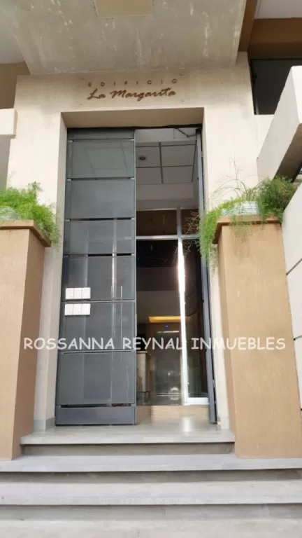 VENDO LINDO Y AMPLIO DEPARTAMENTO A ESTRENAR EN ZONA CÉNTRICA!!!! — foto 2