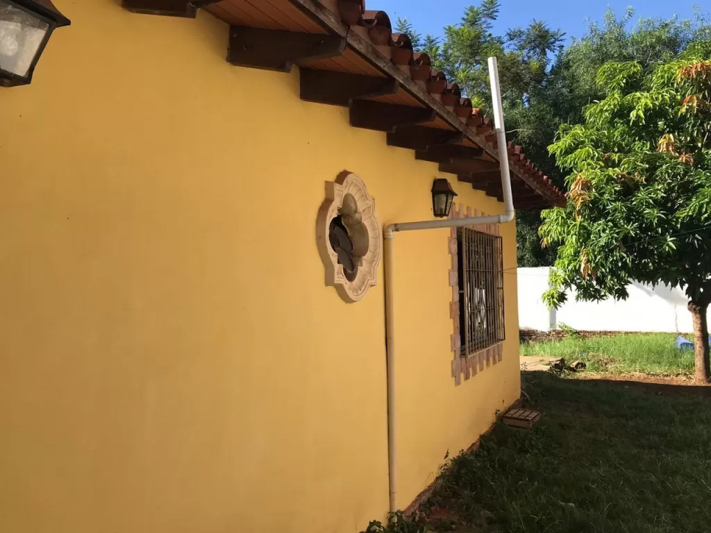 VENDO HERMOSA Y AMPLIA CASA EN LA CIUDAD DE LUQUE — foto 2