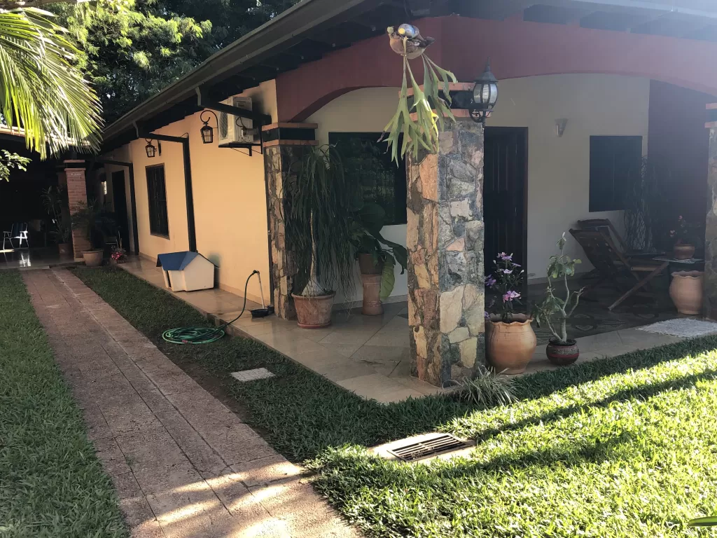En venta hermosa casa itaugua — foto 2