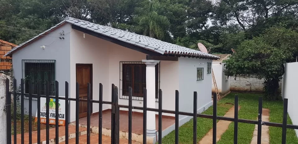 Vendo confortable Casa en Villa Elisa — foto 2
