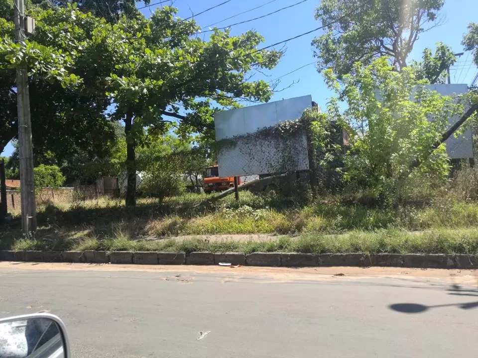 Vendo terreno en esquina sobre avenida — foto 3