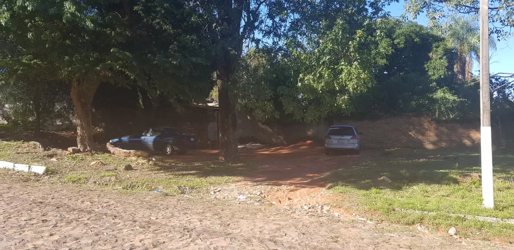 VENDO TERRENO EN LAMBARE EN ESQUINA — foto 2