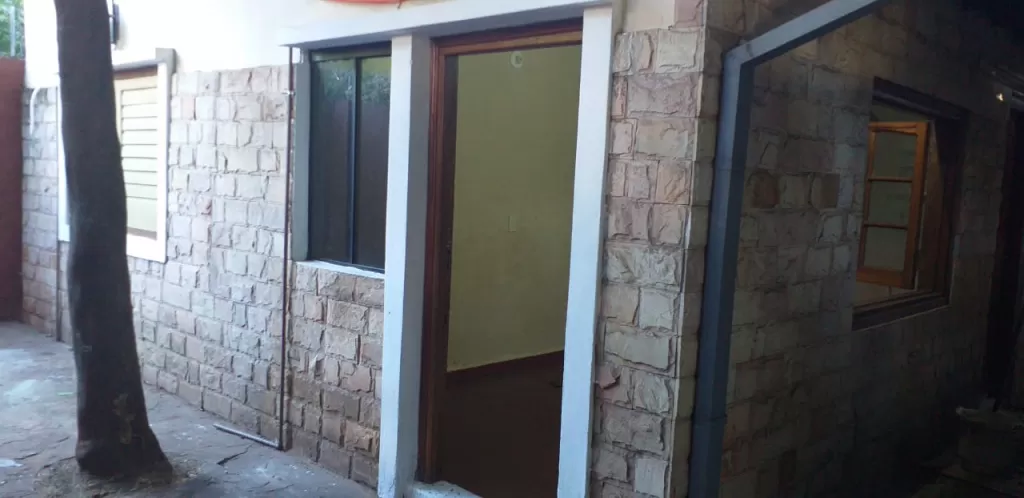 Casadepartamento en barrio Jara - Al costado del Club Alemán. — foto 3
