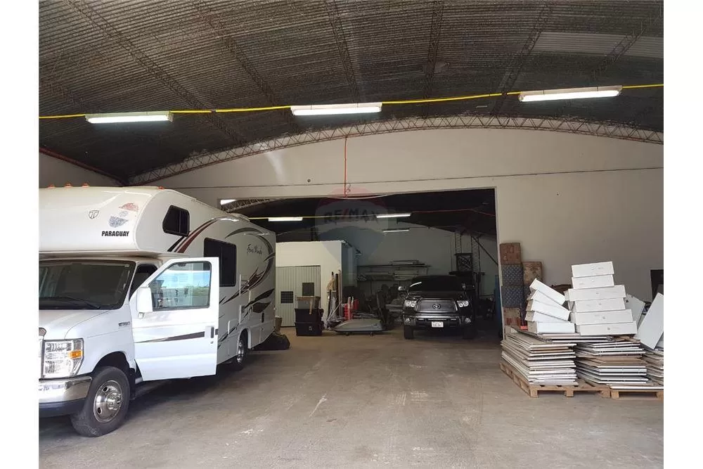 Vendo DEPOSITO con Oficinas km4! 350,000 USD Ciudad del Este — foto 2