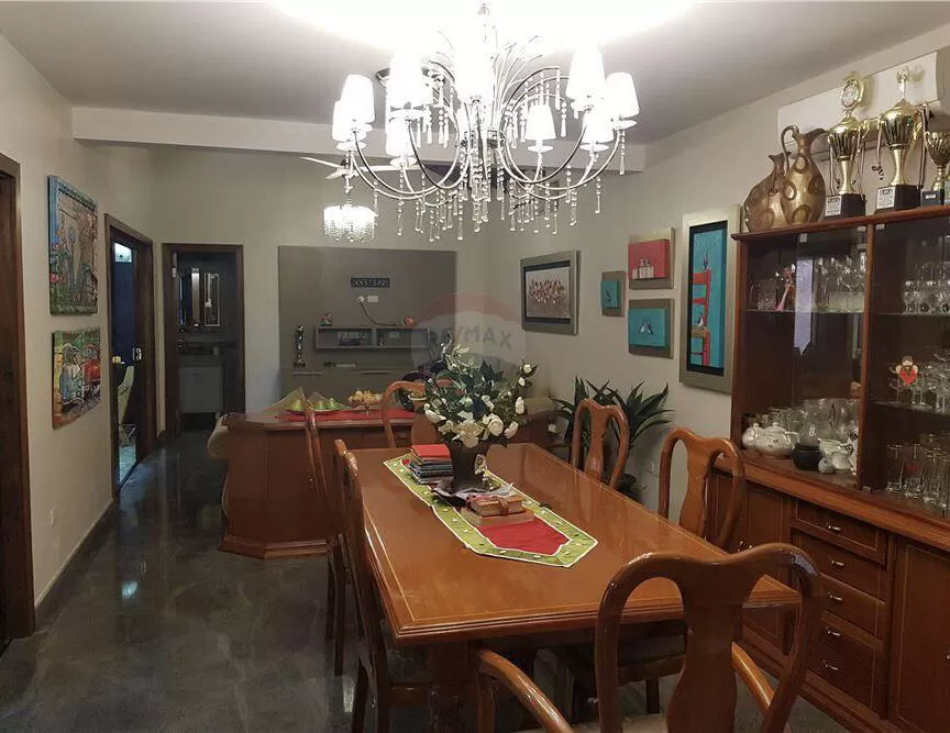 Vendo lujosa residencia en barrio Nazareth — foto 3