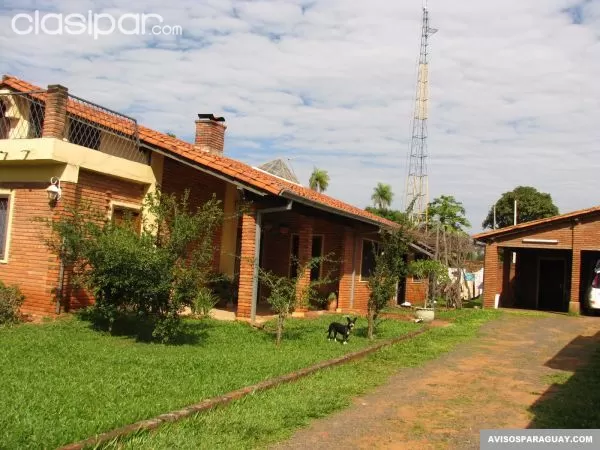 VENDO HERMOSA RESIDENCIA ZONA AEROPUERTO — foto 3