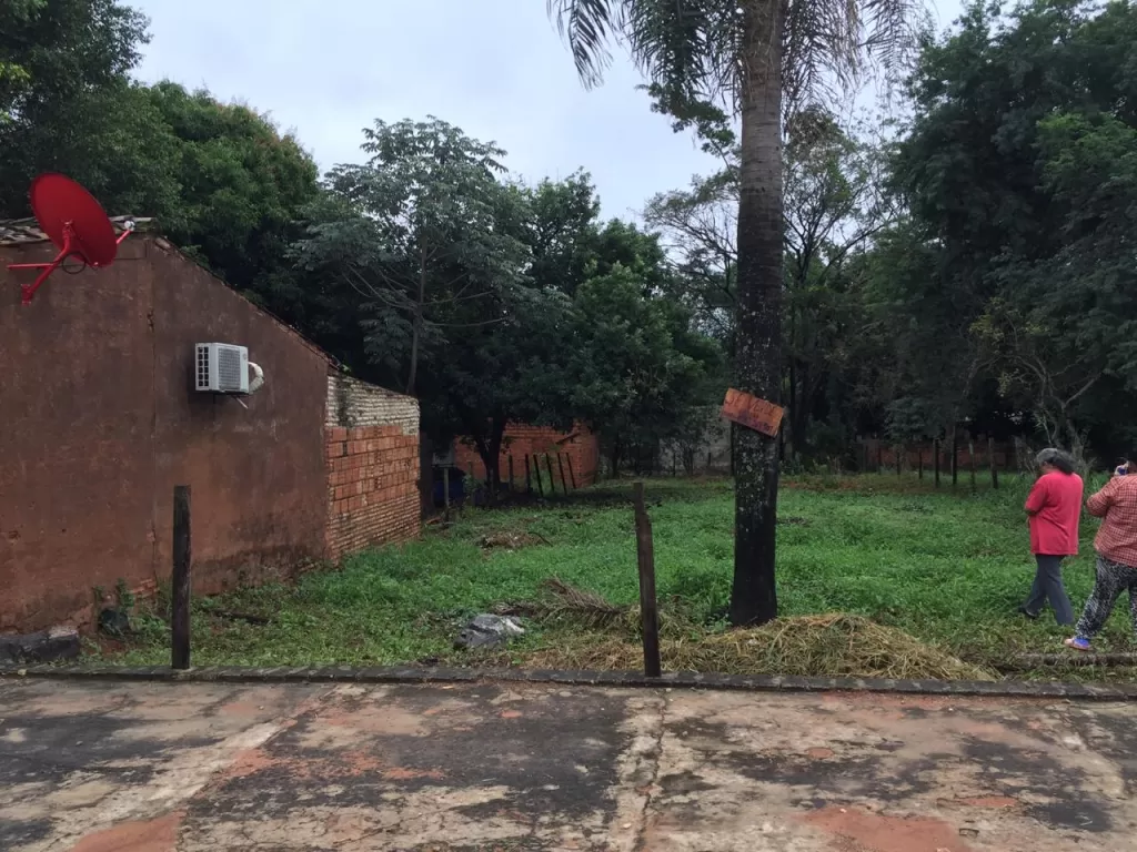 TERRENO EN ÑEMBY - Superficie 440 mts2 - (11x40 Metros Cuadrados) — foto 2