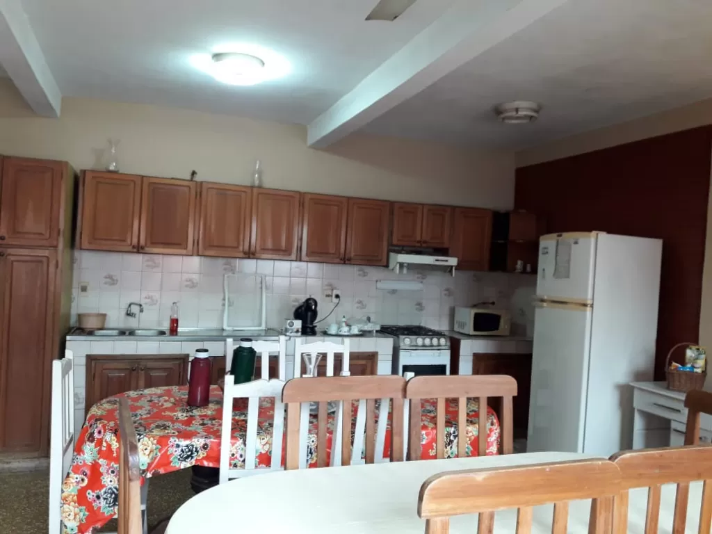 VENDO AMPLIA CASA EN ESQUILA IDEAL PARA OFICINAS. — foto 3