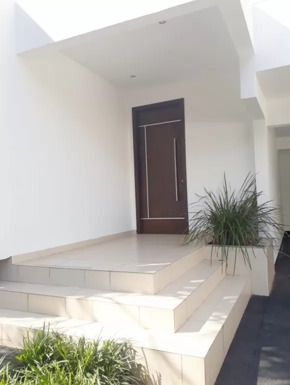 ALQUILO LUMINOSA RESIDENCIA ZONA PRIMER PRESIDENTE!!! — foto 2
