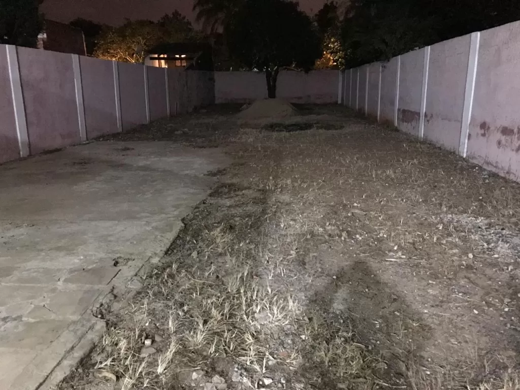 INMOBILIARIA ALQUILA TINGLADO con oficina y baño. Zona acceso a la Costanera Norte — foto 2