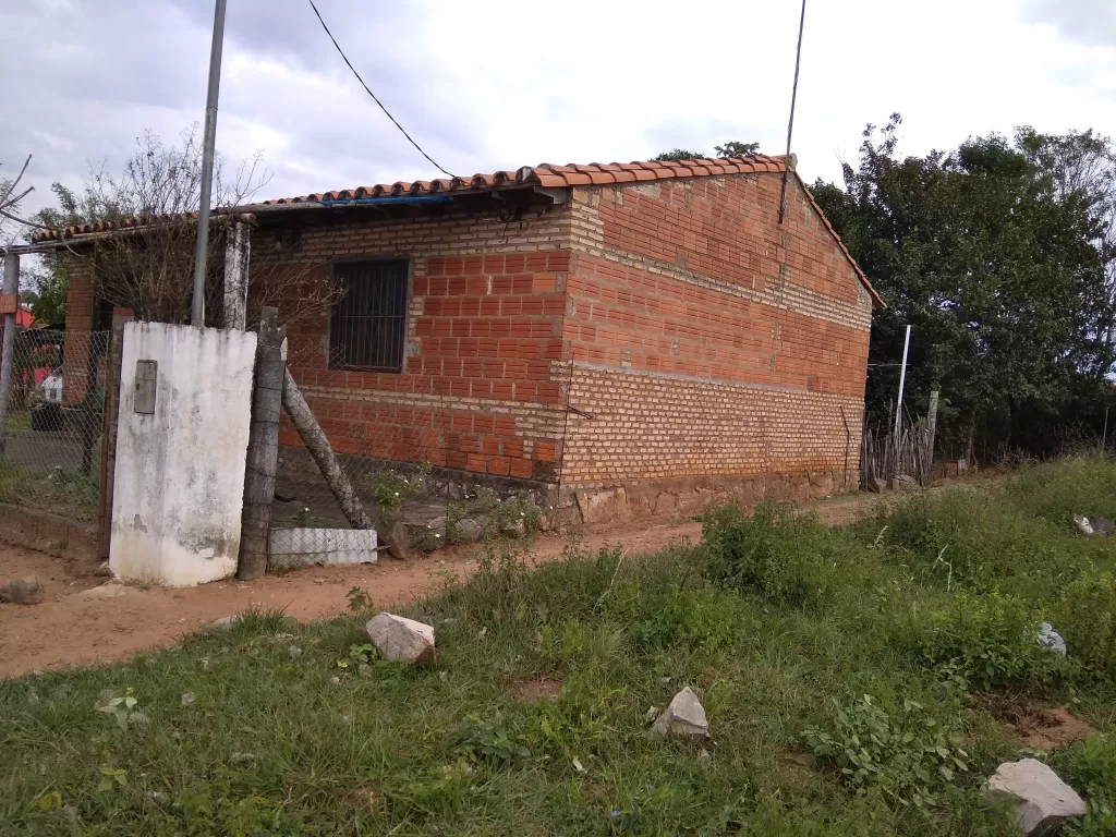 Vendo una Casa con terreno, excelente ubicación- — foto 2