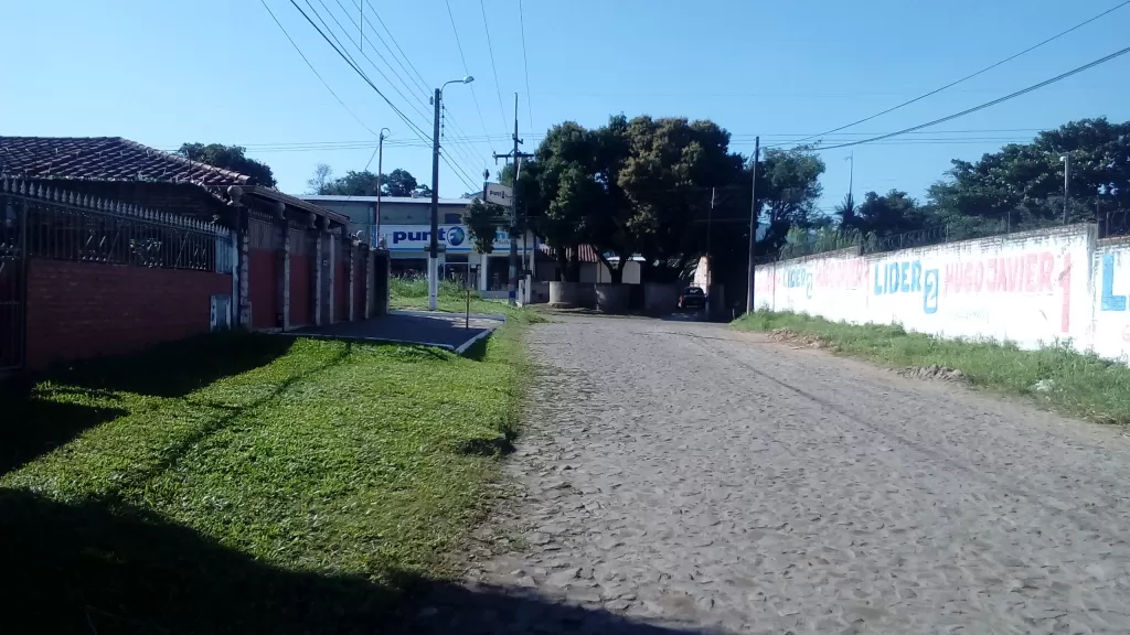 VENDO INMUEBLE EN MARIANO ROQUE ALONSO — foto 3