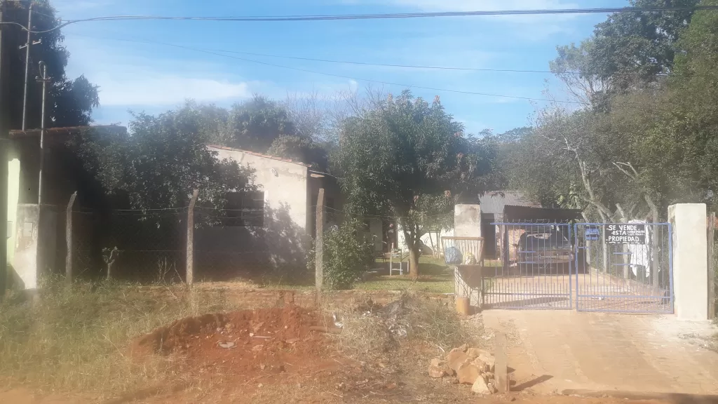 CASA EN LUQUE ISLA BOGADO, ZONA LOPEZ COMERCIAL, CERCA DE CALLEÍ — foto 2