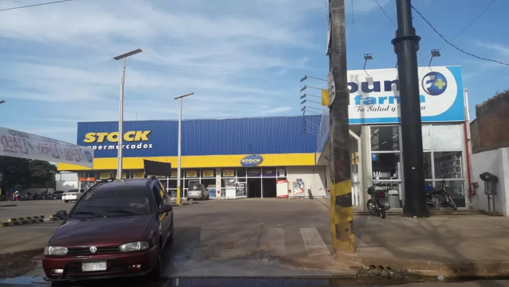 CASA EN LUQUE ISLA BOGADO, ZONA LOPEZ COMERCIAL, CERCA DE CALLEÍ — foto 3