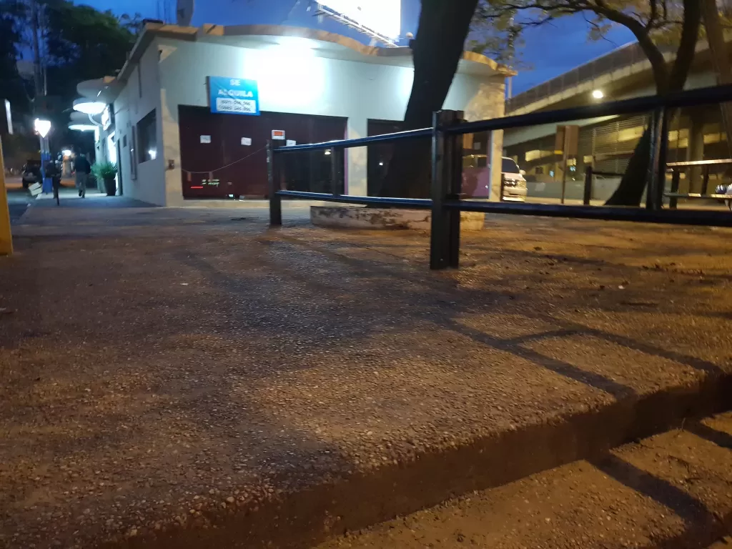 MCAL ESTIGARRIBIA C DEFENSORES DEL CHACO (calle ultima) ALQUILO — foto 3