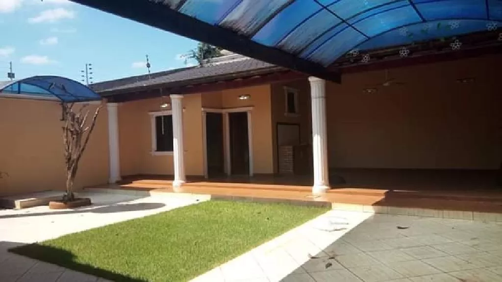 Vendo casa en km.8 acaray — foto 2
