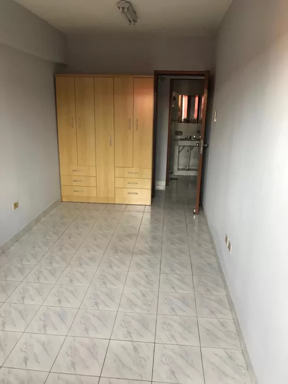 ALQUILO DPTOS DE 3 DORMITORIOS PROXIMOS A PETTIROSSI Y PERU — foto 2