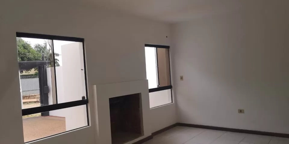 HERMOSO DUPLEX EN LAMBARE EXCELENTE UBICACION — foto 3