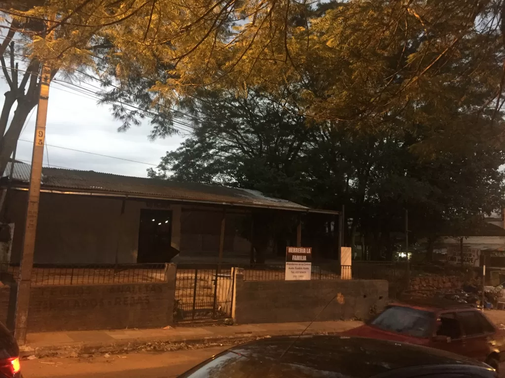 Terreno sobre Avenida Fernando de la Mora — foto 2