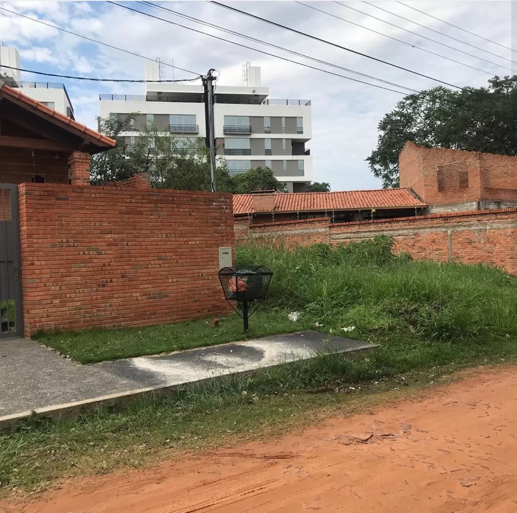 VENDO HERMOSO TERRENO PELADO EN LAMBARE — foto 2