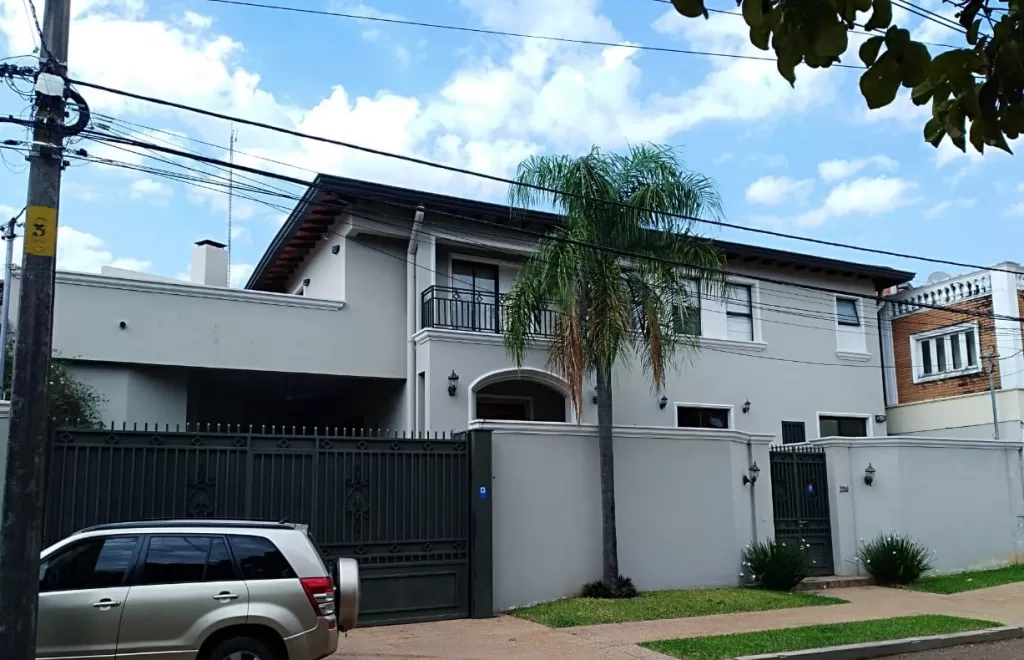 ALQUILO CASA SEMI NUEVA - BARRIO MANORA — foto 2