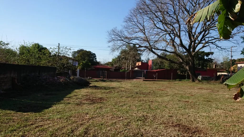 OPORTUNIDAD! LOTE 14x32 CUARTO BARRIO LUQUE — foto 3