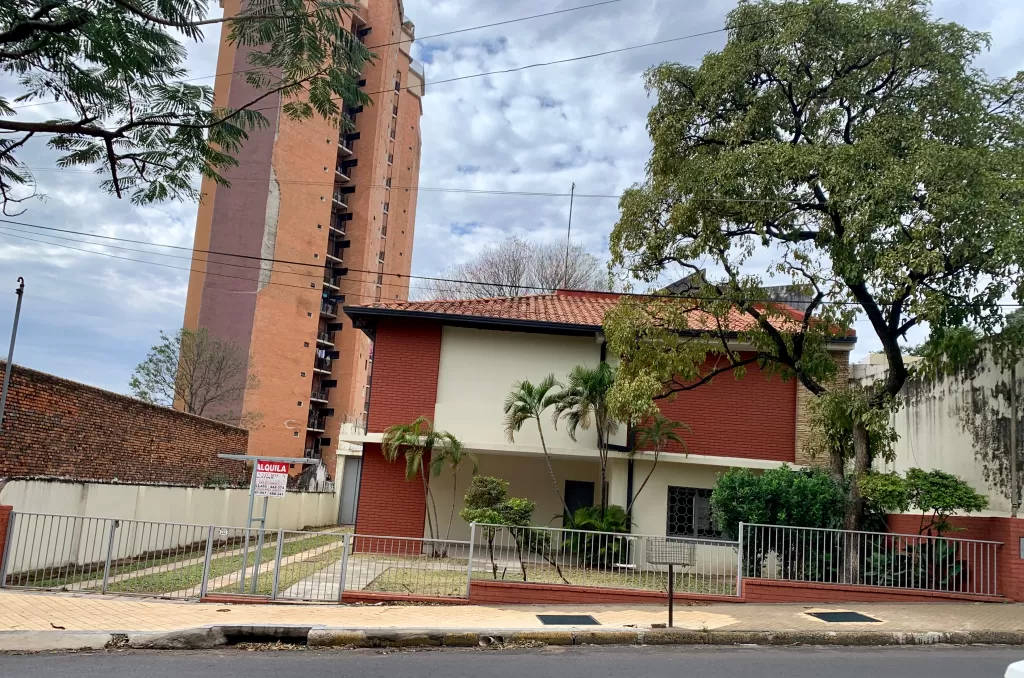 Alquilo hermosa propiedad para vivienda u oficina!! — foto 3