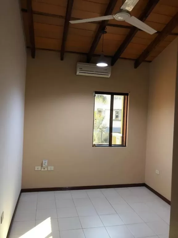 VENDO DUPLEX EN YCUA SATI — foto 3