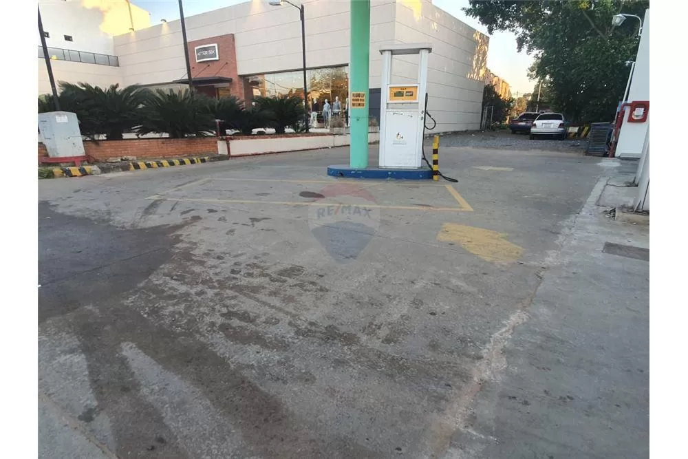VENDO TERRENO DE 310 M2 SOBRE MARISCAL LOPEZ — foto 3