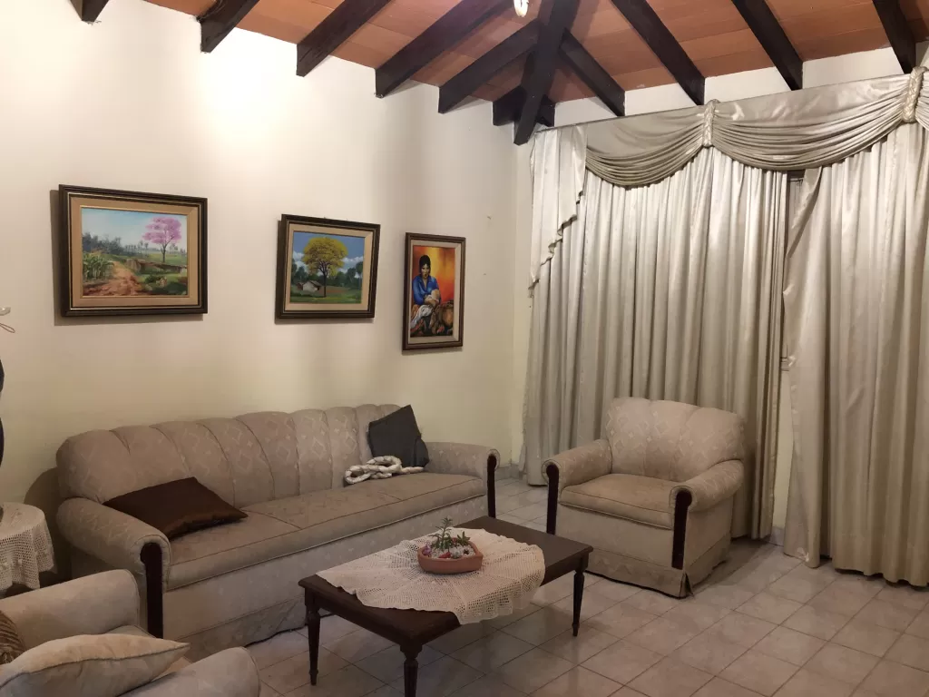 Vendo casa en barrio Las Mercedes — foto 3