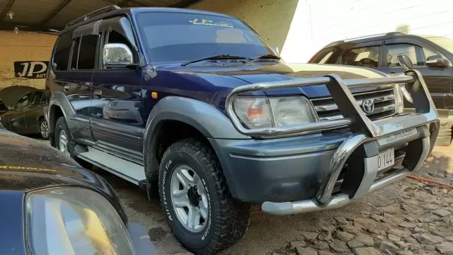 Toyota Land Cruiser 1997 — foto 3